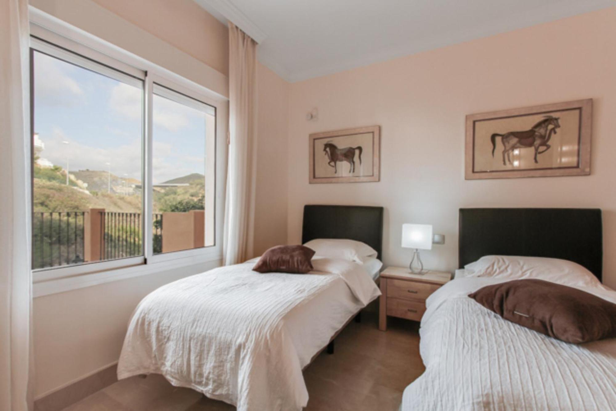 Aloha Hill Club Lluxury 5 Star Golf Resort Near Puerto Banus And Марбелья Экстерьер фото