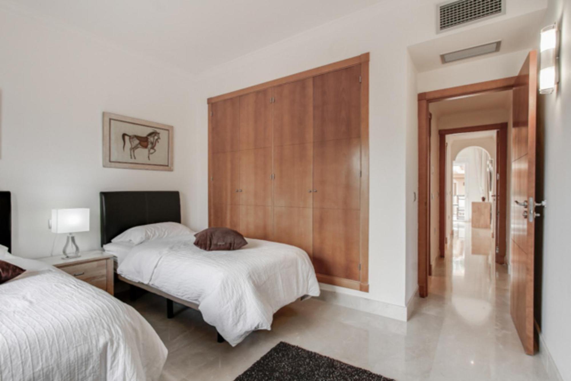 Aloha Hill Club Lluxury 5 Star Golf Resort Near Puerto Banus And Марбелья Экстерьер фото