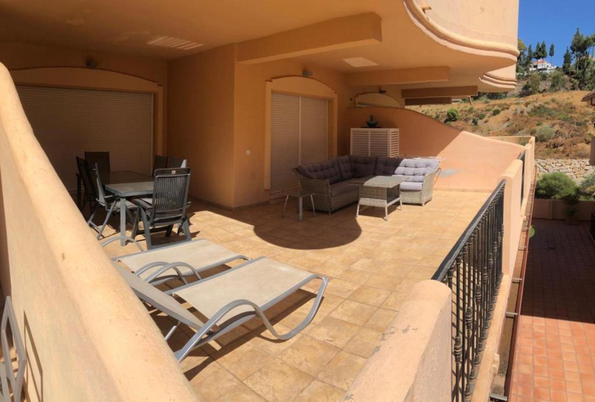 Aloha Hill Club Lluxury 5 Star Golf Resort Near Puerto Banus And Марбелья Экстерьер фото